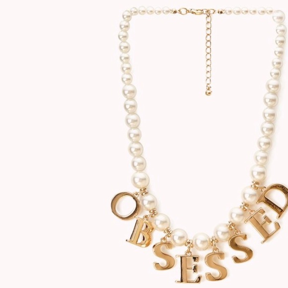 Forever 21 Jewelry - Forever 21 OBSESSED Pearl Necklace